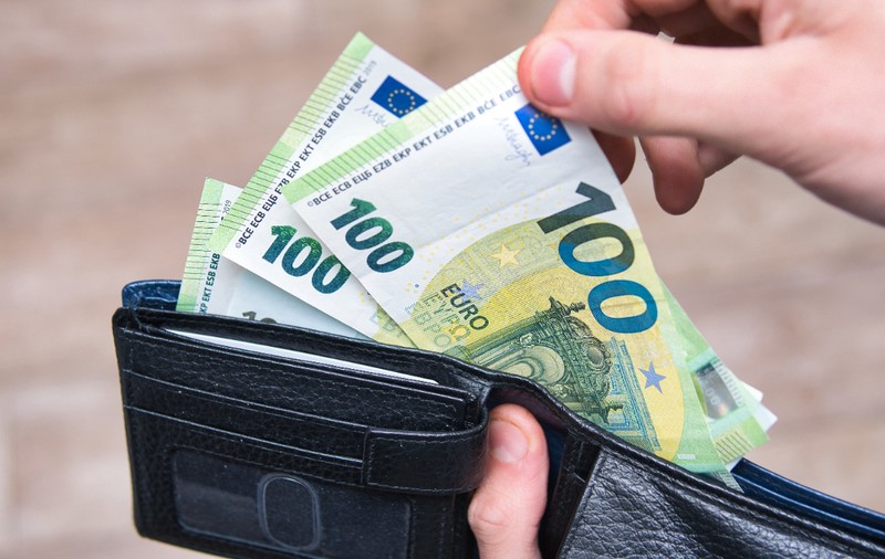 Un pensionar s-a mutat într-o țară unde chiria e 100 de euro pe lună și masa 4 euro pe zi pentru doi oameni: „Mi-a spus că voi trăi ca un rege aici”
