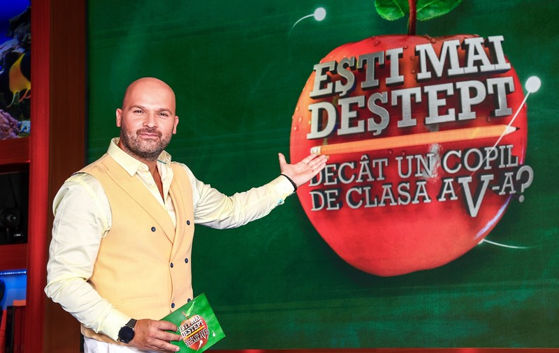 Andrei Ștefănescu îl înlocuiește pe Andrei Aradits la „Ești mai deștept decât un copil de clasa a V-a?”, la Antena 1. „Mi-am pus tot sufletul în acest format”