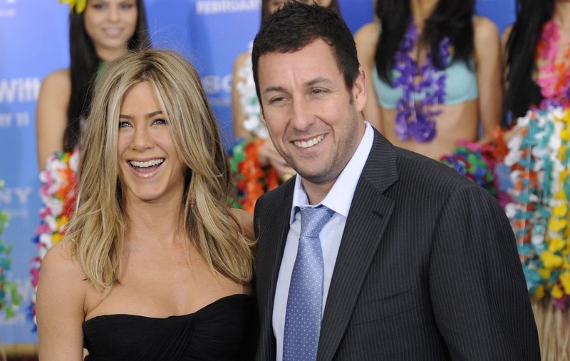 Jennifer Aniston nu exclude o eventuală operaţie estetică