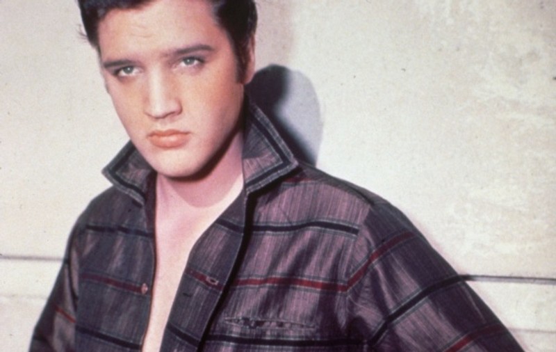 Elvis Presley ar fi împlinit astăzi 75 de ani