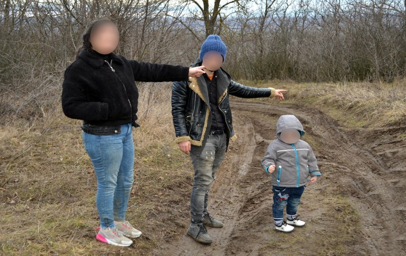 O familie de cetăţeni irakieni  a fost oprită la frontiera cu Republica Moldova. Au fost detectacți cu ajutorul camerelor cu termoviziune