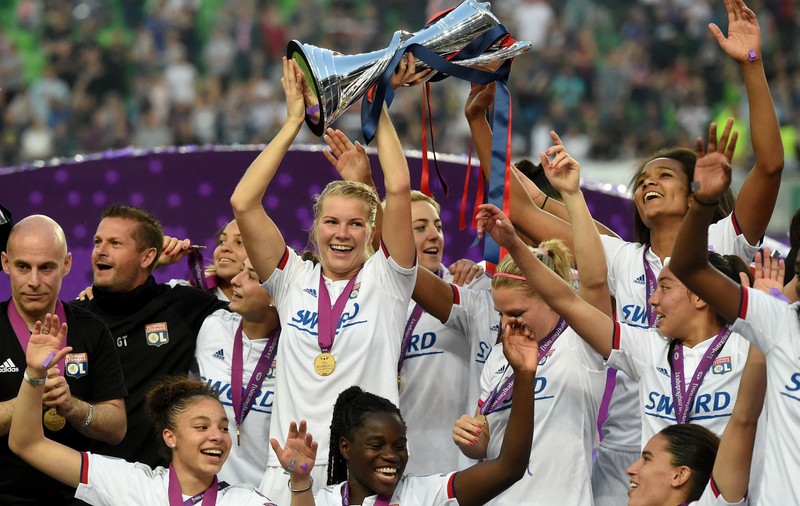 Olympique Lyon a cucerit Liga Campionilor la fotbal feminin, după ce a zdrobit Barcelona în finală