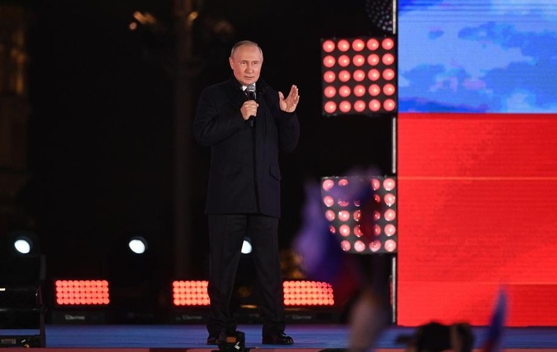 Cât costă jacheta purtată de Putin la concertul dedicat anexării teritoriilor ucrainene
