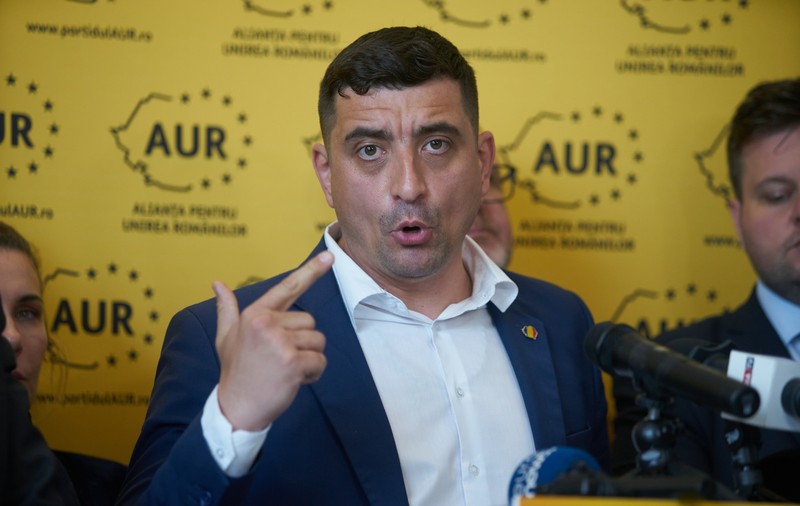 Cea mai dură reacție după ce Nicușor Dan a anunțat că vrea să fie președinte a avut-o George Simion, din trafic: „I-a trădat!” | VIDEO