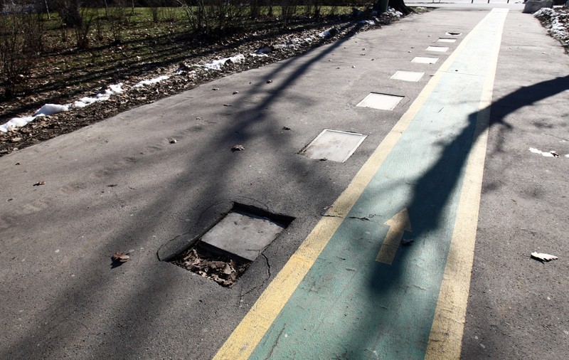 Cum ne umilim gloriile! Aleea Succeselor din Herăstrău, o batjocură
