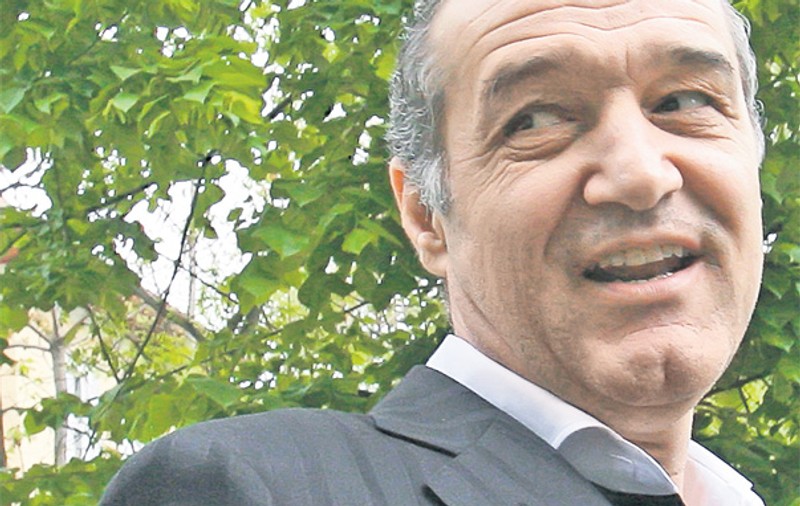 Steaua e datoare la Gigi Becali 32 de milioane de euro!