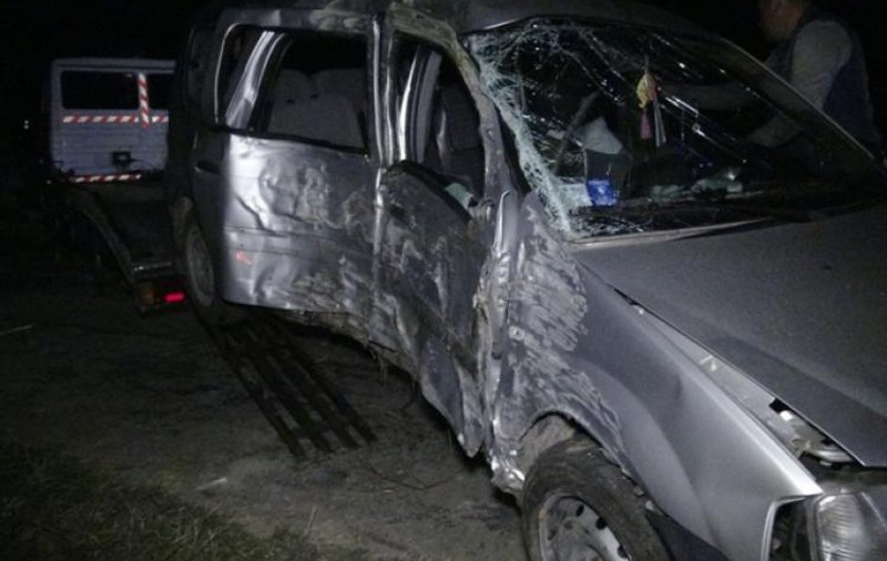 Doi morți într-un accident cumplit, în Brăila. O șoferiță și-a ucis viitorii socri