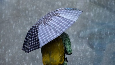 De azi se strică vremea în aproape toată țara: ANM anunță ploi, grindină și vijelii în minivacanța de Rusalii și 1 Iunie