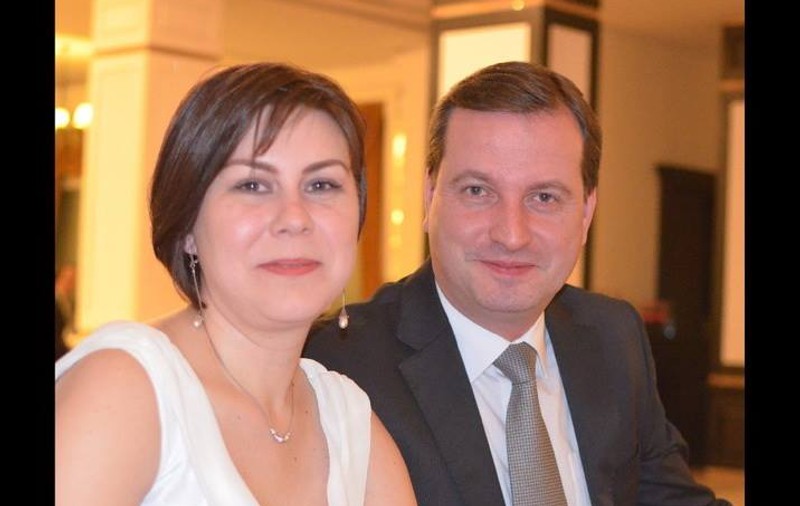 EXCLUSIV / Directorul bibliotecii din Iași și soția lui erau beți când s-au sinucis. Soții Maleon au băut împreună înainte de a se spânzura