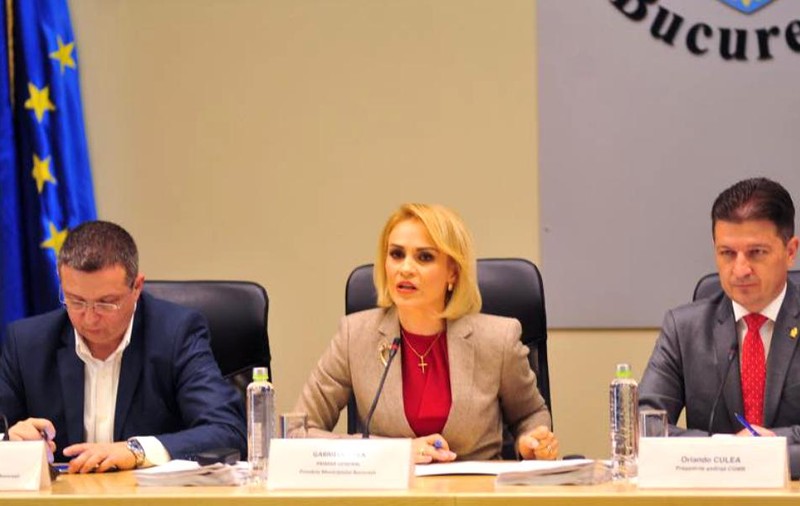 Primăria Capitalei cumpără uniforme și echipamente pentru 12 tabere de sinistrați
