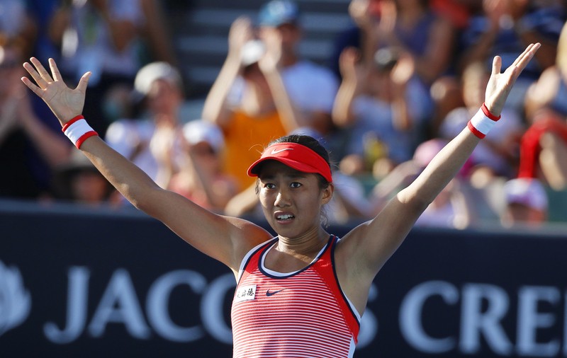 Nu plânge, Simona! Zhang dă de pământ cu tot ce-i iese în cale!