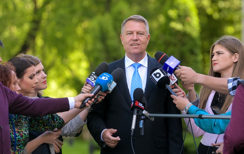 Iohannis: "PSD încearcă să boicoteze referendumul. Români, nu lăsaţi PSD-ul să decidă în locul vostru!