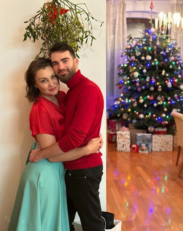 Ce măsuri s-au luat la Teatrul de Operetă „Ion Dacian”, după accidentarea tenorului Octavian Ene. Directorul adjunct a făcut primele declarații