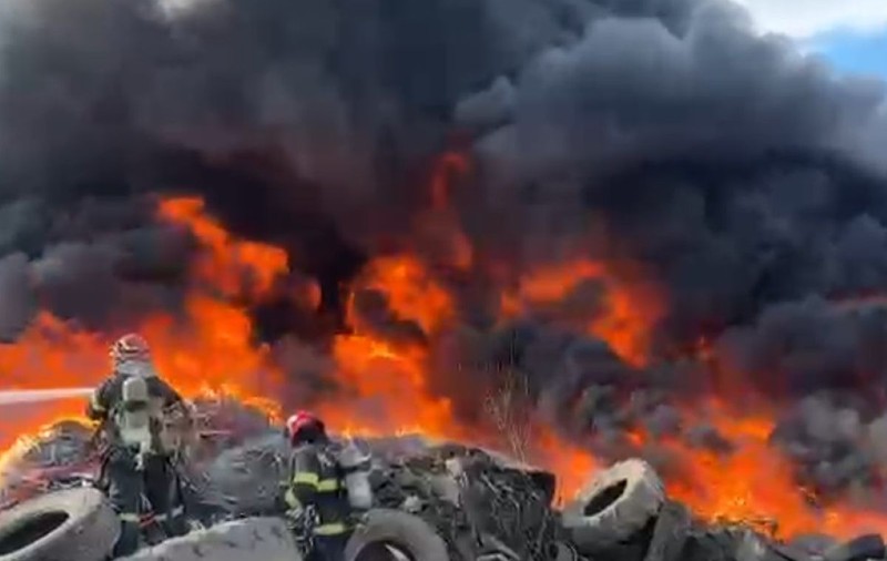 Incendiu violent în Tulcea, s-a emis mesaj RO-Alert | VIDEO