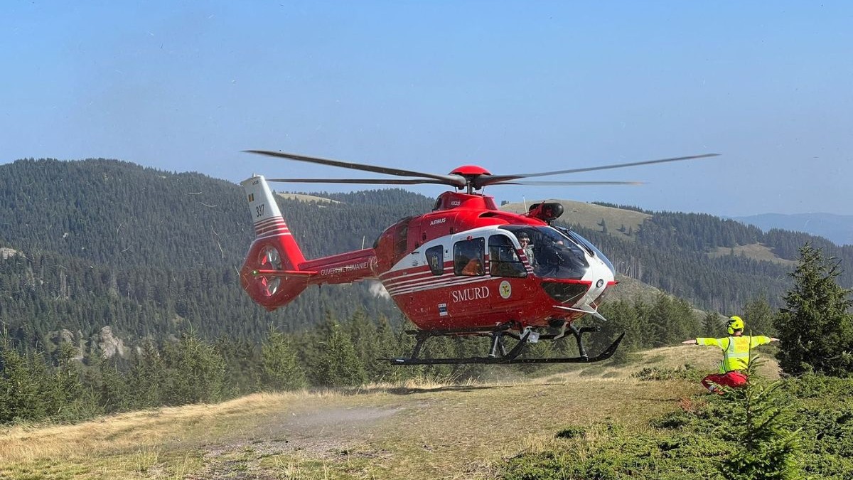 elicopter SMURD Salvamont Prahova