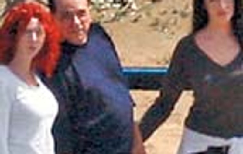 Berlusconi are harem