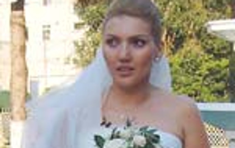 Iulia Fratila a fost ieri mireasa