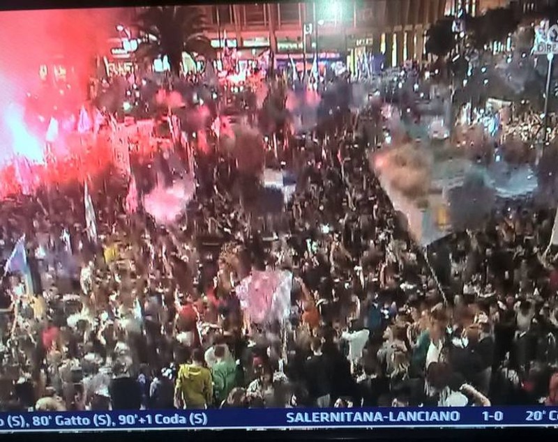 Serie A. Mitriță a promovat în prima ligă italiană cu Pescara. Tot orașul a ieșit pe străzi / GALERIE FOTO & VIDEO