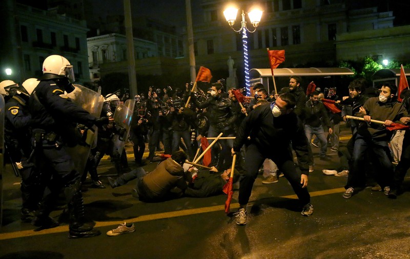Proteste violente în Grecia, față de vizita lui Barack Obama | VIDEO
