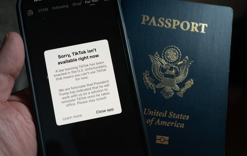 TikTok a devenit indisponibil în America înainte de intrarea în vigoare a interdicției. Trump a anunțat câte zile de amânare va oferi companiei chineze