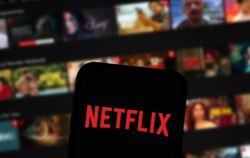 Ce filme și seriale noi apar în luna august la Netflix