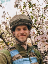 Dmitri, în mai 2022, în Mariupol. Foto: Twitter / Orest