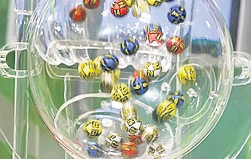 Oare ce numere mai ies la Loto? După zece luni fără mare câştig, ai zice că cele şase norocoase sunt de neghicit