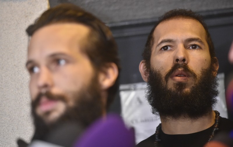 Prima reacție a lui Andrew Tate după ce a fost eliberat din arestul preventiv. „Am învins. Fără lacrimi!”
