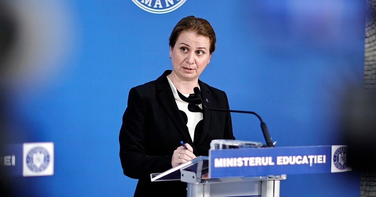 Ministrul Educației, Ligia Deca, la conferința de presă de la sediul Ministerului Educației, marți, 27 iunie. Foto: Guvernul României