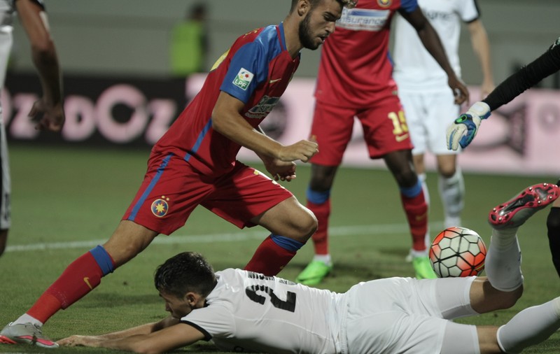 Dintre cele nouă cluburi din Liga 1 care au raportat datorii la 30 iunie, ^doar două riscă depunctarea, după 31 octombrie: Astra și ASA Tg. Mureș