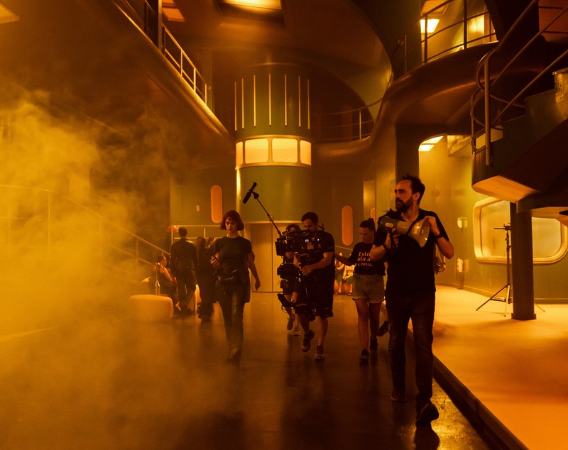 Secretele din spatele unui hit pe platformele de streaming: cum și de ce a construit Netflix un buncăr uriaș pentru un singur serial