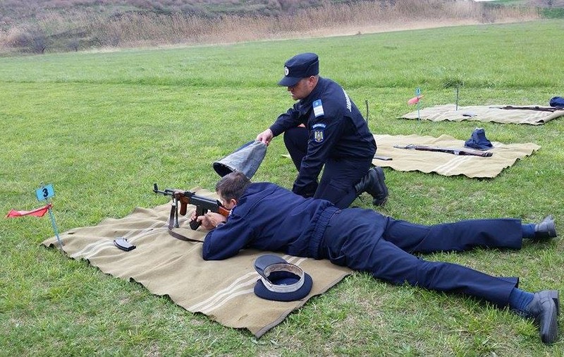 Doi polițiști din Alba au fost răniți în urma unei explozii produse într-un poligon militar. Incidentul, catalogat drept accident de muncă