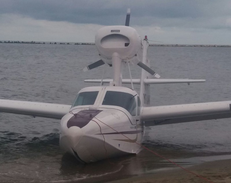 A aterizat cu hidroavionul pe plaja din Mamaia ca să mănânce un ștrudel