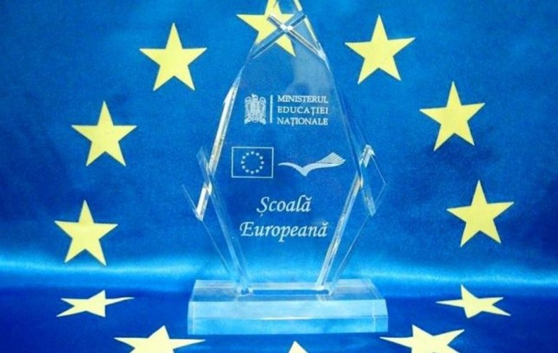 Un profesor care nu stăpânește bine nicio limbă străină predă la școala europeană de la Bruxelles