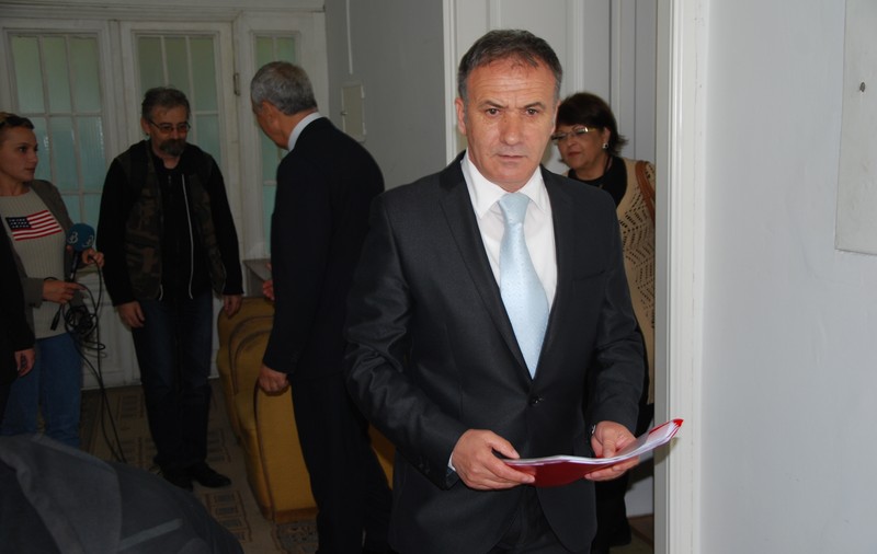 Deputatul Petru-Sorin Marica s-a înscris în PRO România. PSD mai pierde un parlamentar