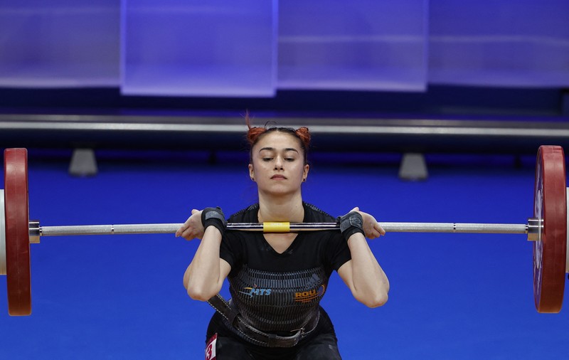 România triumfă la Campionatele Europene de haltere cu o medalie de aur și două de bronz obținute de aceeași sportivă