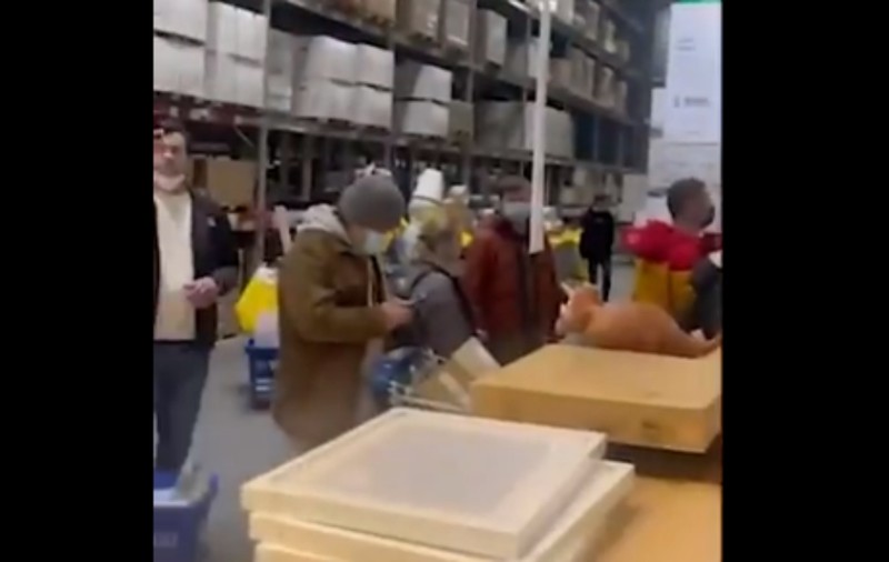VIDEO Reacția rușilor după ce Ikea a anunțat că-și închide magazinele din această țară. Imaginile au devenit virale
