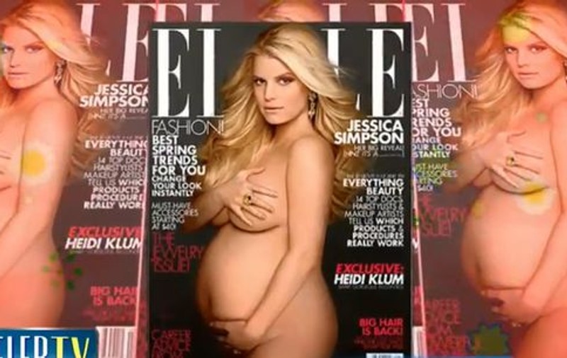 Hot mama! Jessica Simpson a pozat dezbrăcată, cu burtica de gravidă la vedere