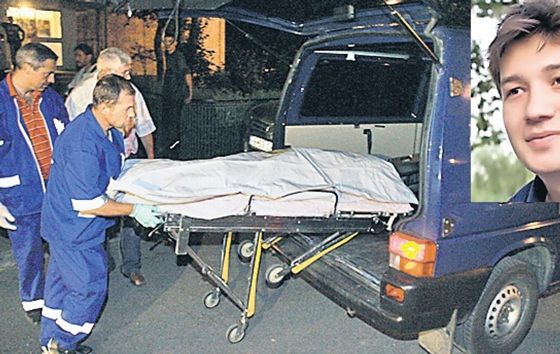 Fiul poliţistului s-a împuşcat cu o armă de vânătoare