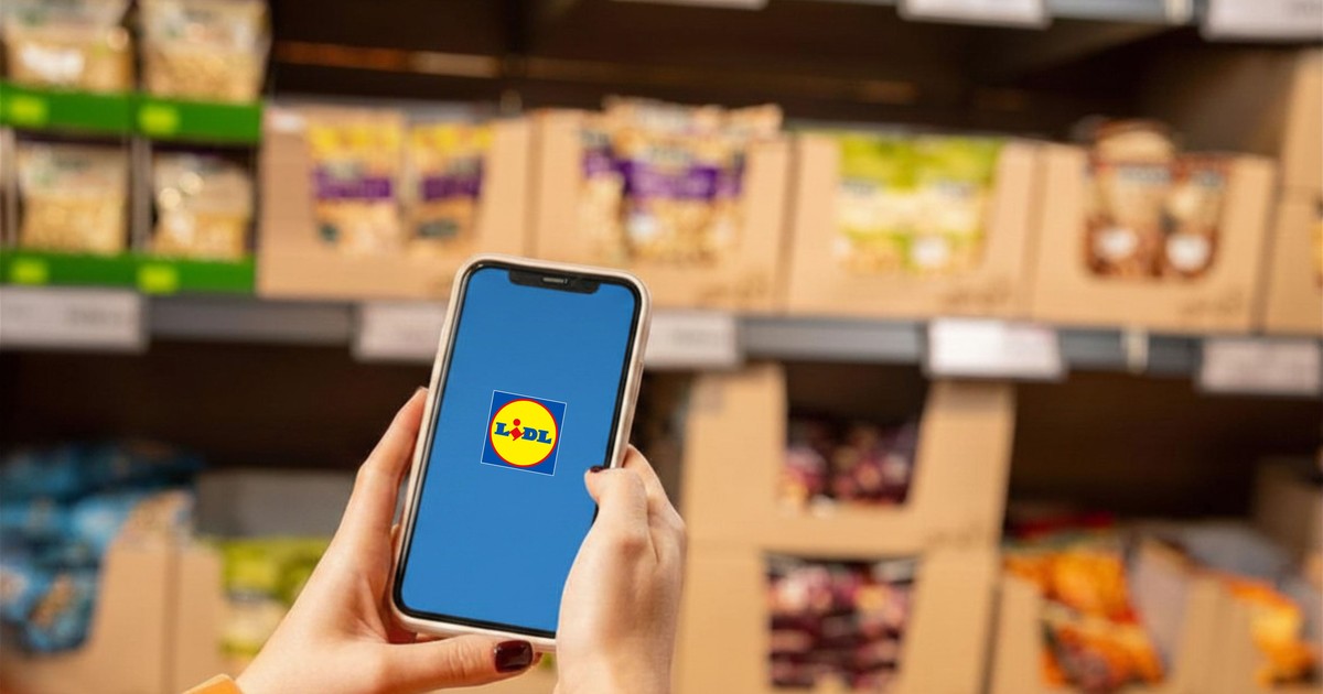 Un telefon cu aplica'ia lidl