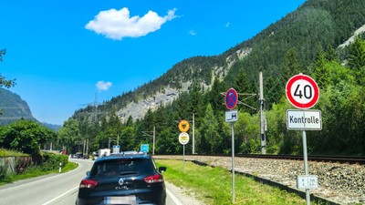 Mașină Renault Clio