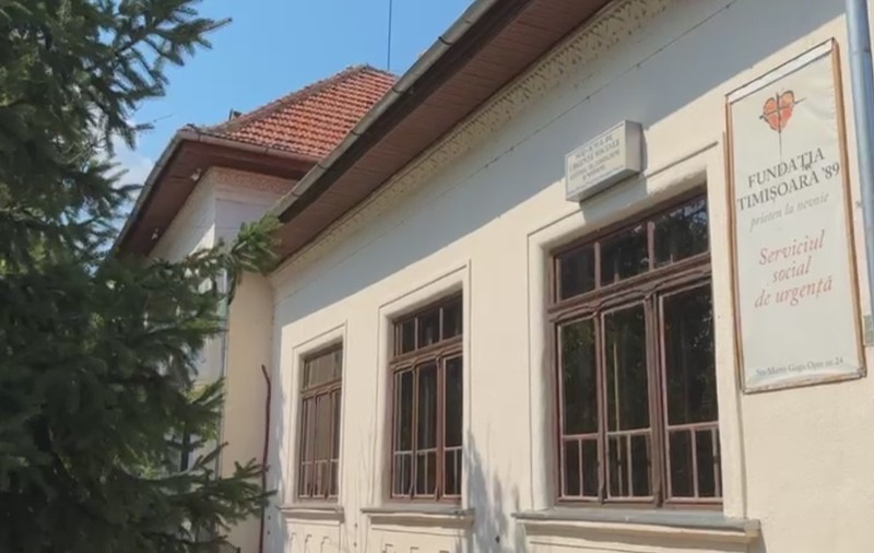 Tensiuni între autoritățile din Timișoara după închiderea centrului pentru persoane fără adăpost: „Au găsit ceva mâncare expirată pe care o dădeau la căţei”
