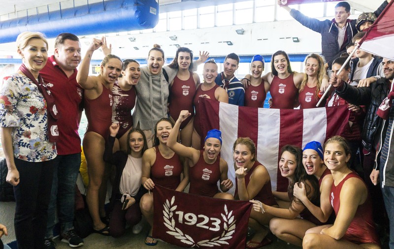 Federația Română de Polo a încheiat campionatele și a desemnat două campioane la feminin: Steaua și Rapid
