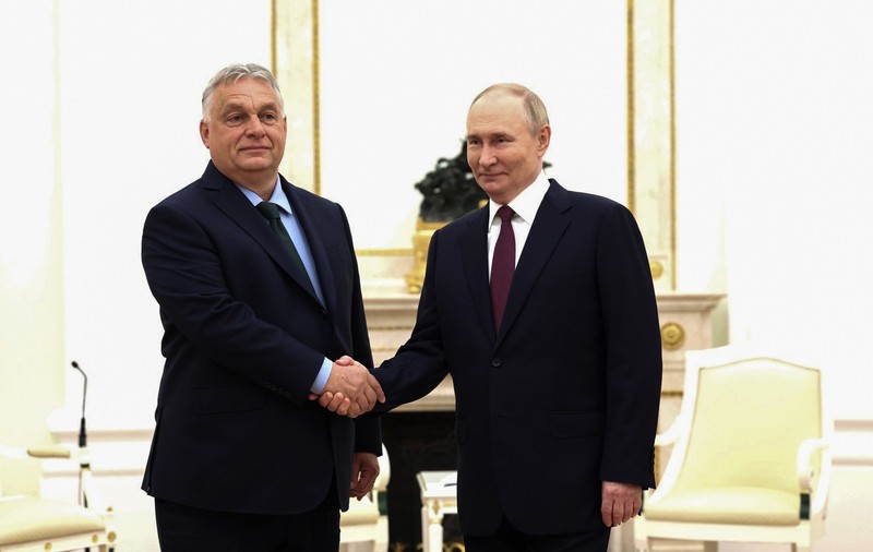 Cum îl acoperă Viktor Orban pe Vladimir Putin: „Teama de un atac rusesc este ridicolă. UE este mai puternică decât Rusia”