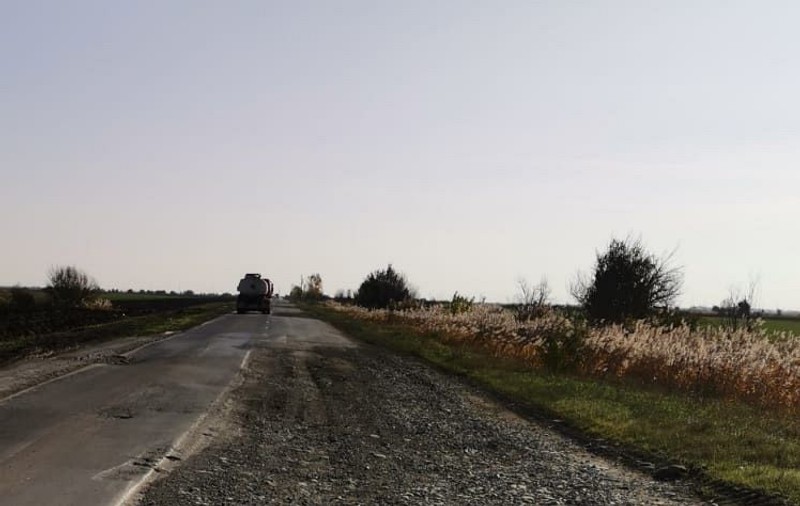 VIDEO | Un drum național arată ca după bombardament: “L-au abandonat după alegeri”. Răspuns halucinant de la directorul Secției de Drumuri Vrancea