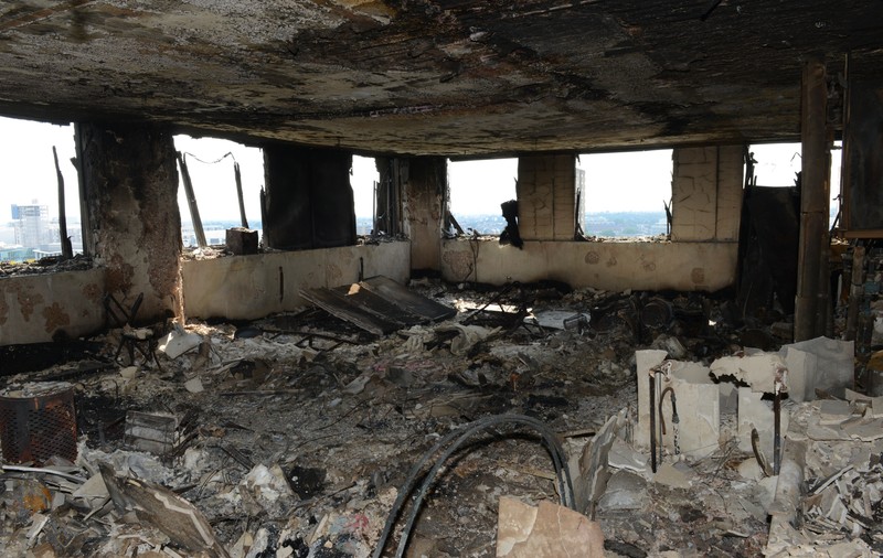 Tragedia Grenfell Tower | Un copil de 12 ani care a supraviețuit incendiului a fost intoxicat cu cianură