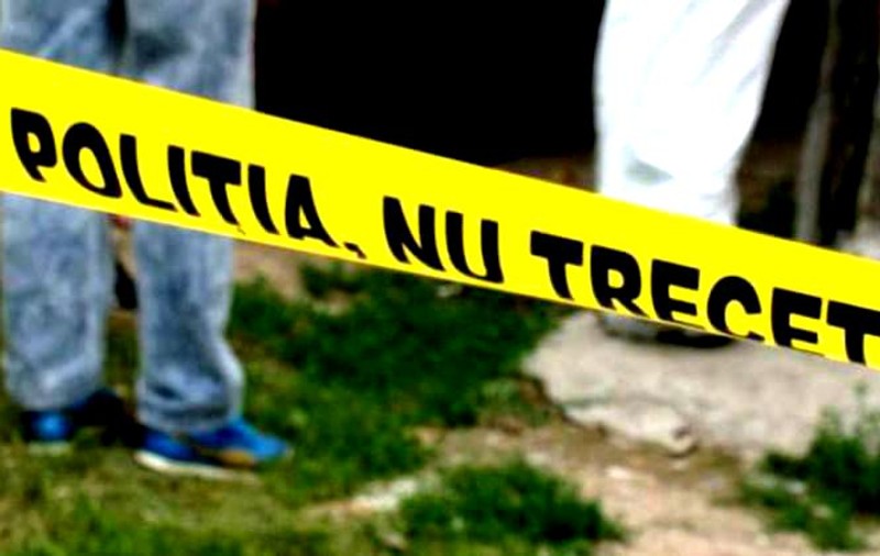 Bărbat, găsit mort într-o ladă frigorifică în comuna din Alba. Fiul pensionarului a fost reținut