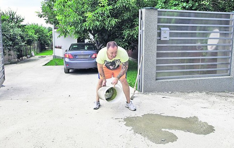 De ce trebuie să spălăm trotuarele?