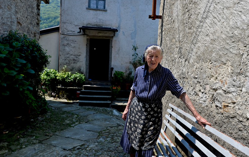 Satul din Italia care are doar un singur locuitor. Femeia de 90 de ani se bucură însă de singurătate
