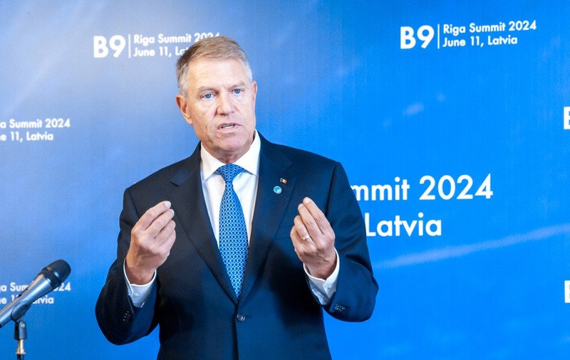 „Este îndoielnic că ar face față cerințelor unei funcții europene de top”, scriu germanii, după ce Iohannis s-a retras din cursa pentru șefia NATO